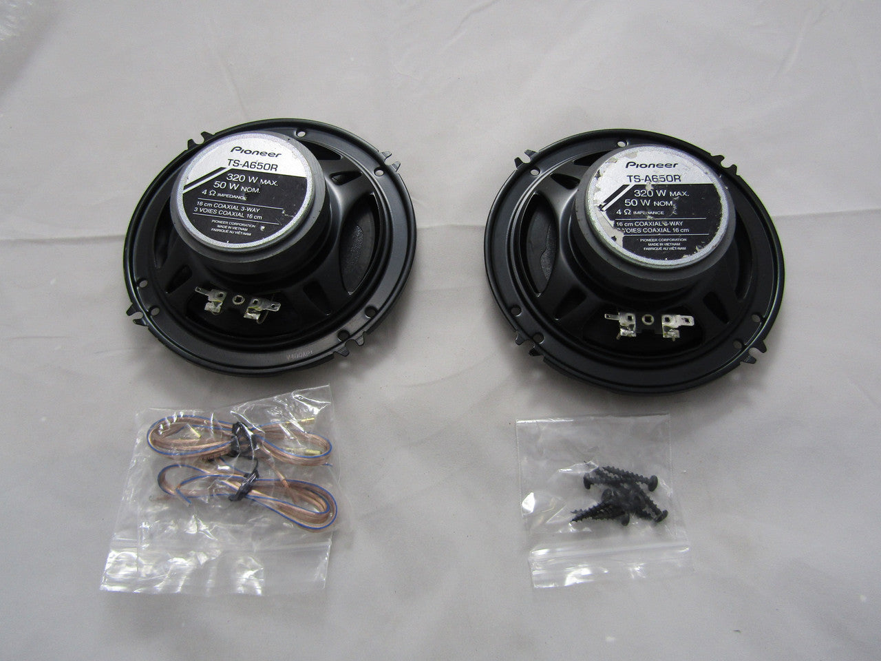 Pioneer TS-A650R TS-A Series 6-1/2" 3-Way Car Speakers with Multilayer Mica Matrix Cones (Pair) Black VG
