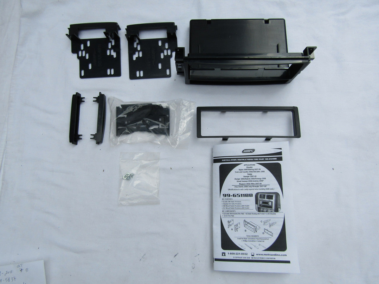 Metra 99-6511BB In-Dash Deck Installation Kit for 2007-2008 Chrysler/Dodge/Jeep Vehicle (Black) LN