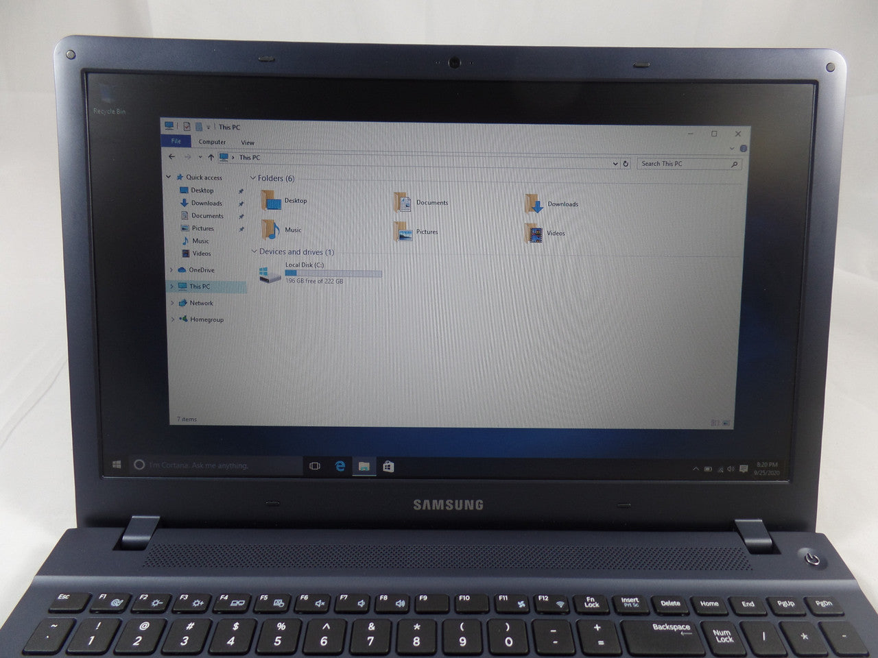 Samsung ATIV Book 4 NP470R5E-K02UB 15.6" Laptop Intel Core i7-3537U 8GB Memory 240GB SSD Mineral Ash Black VG