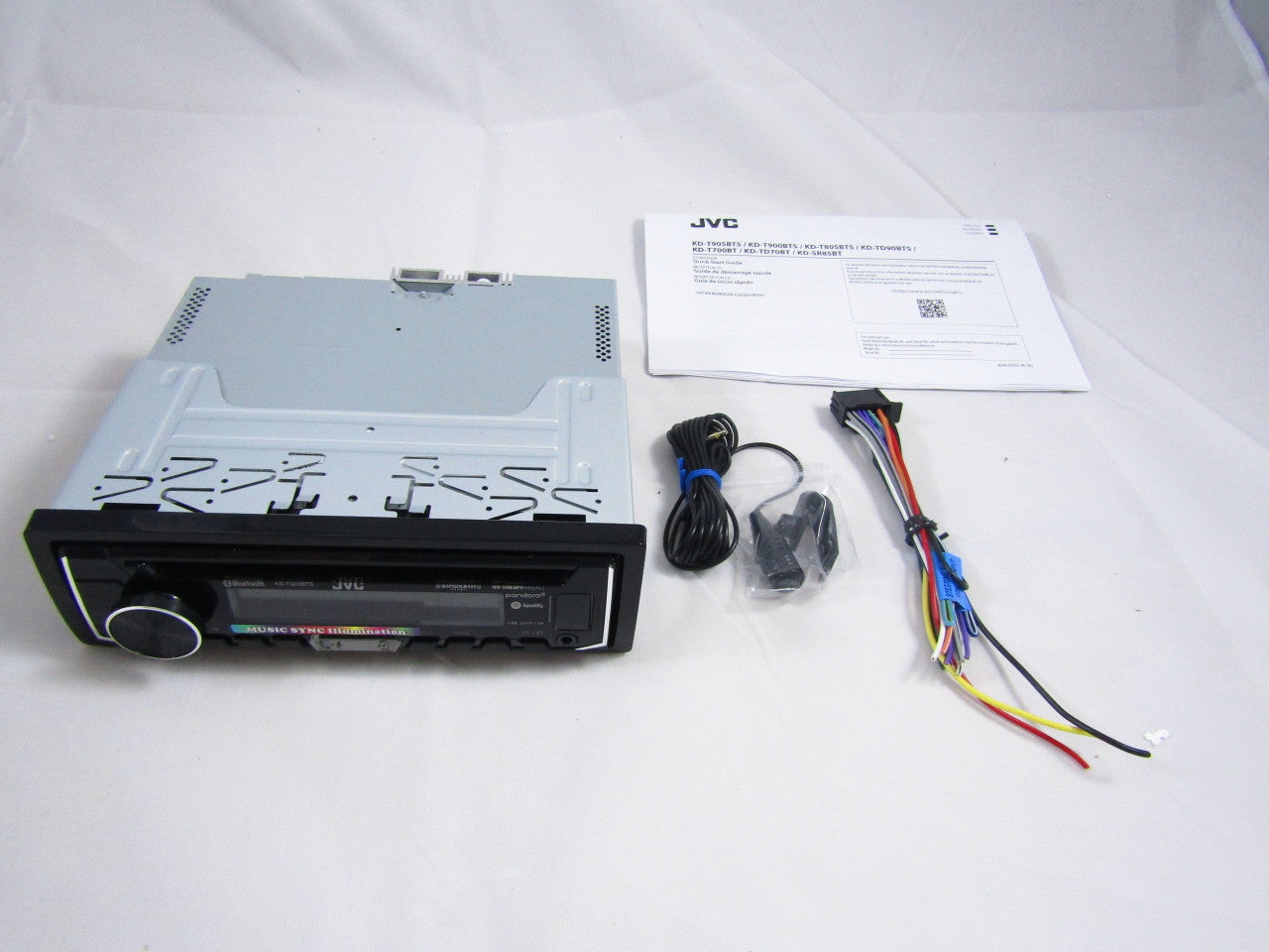 JVC KD-T900BTS CD Receiver Featuring Bluetooth/USB/SiriusXM/Pandora/iHeartRadio/Spotify/ 13-Band EQ LN