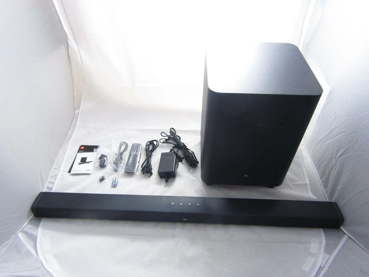 JBL Bar 3.1 - Channel 4K Ultra HD Soundbar with Wireless Subwoofer LN