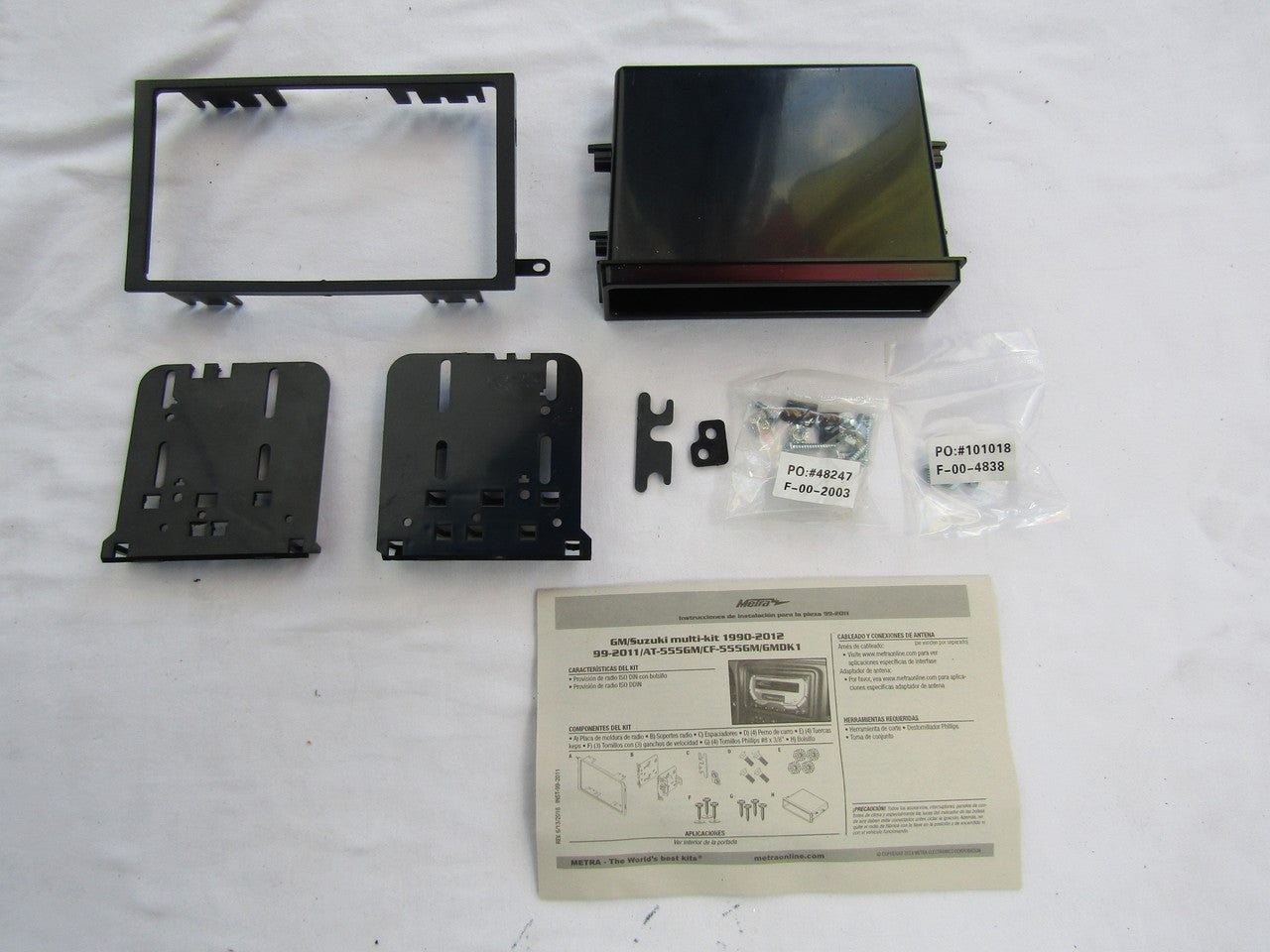Metra 95-6532B Single DIN Dash Kit for 2015 - Jeep Renegade (Black) LN