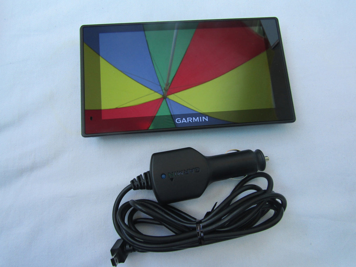 Garmin - DriveSmart 70LMT 7" GPS with Built-In Bluetooth, Lifetime Map Updates and Lifetime Traffic Updates