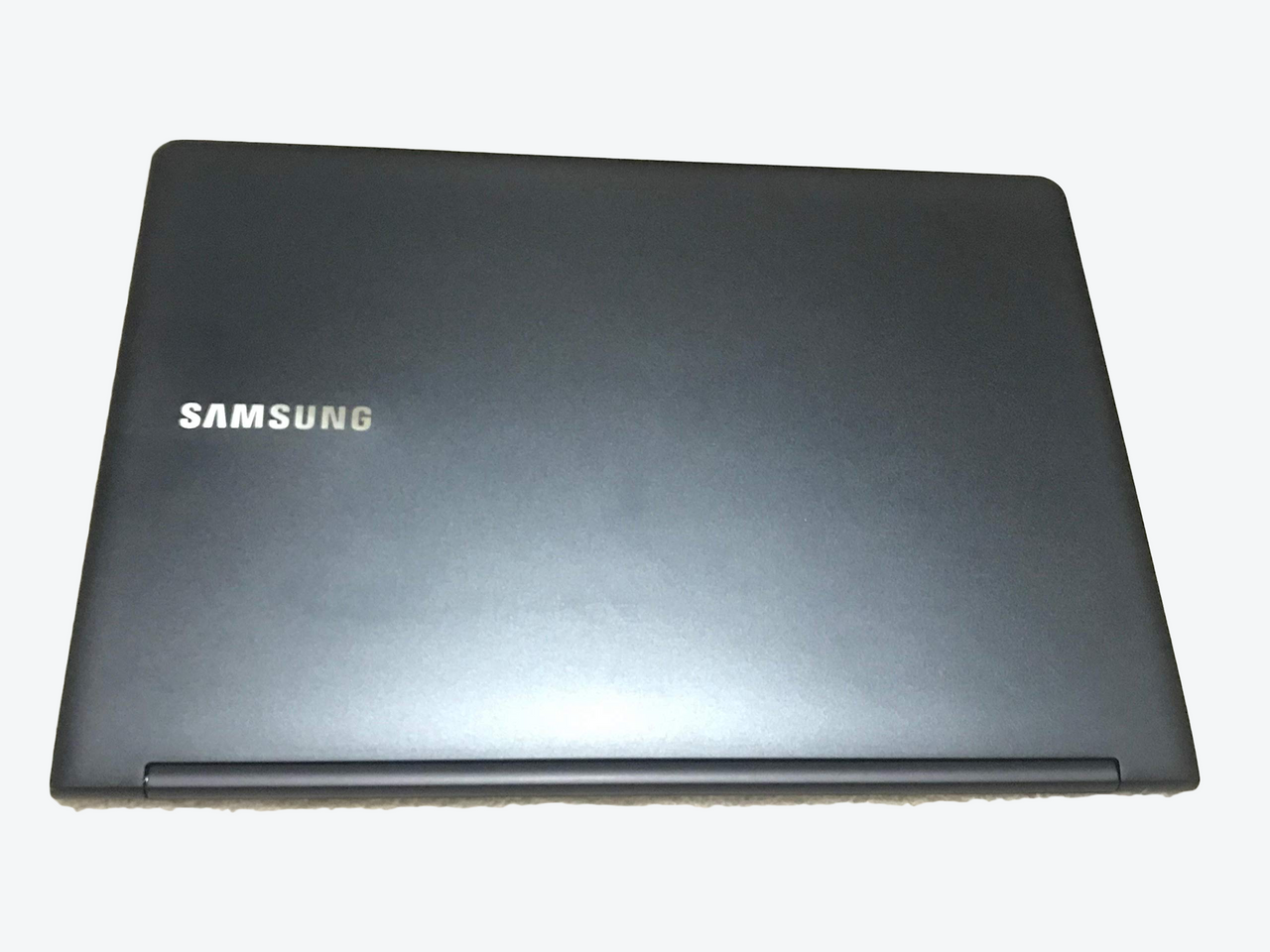 Samsung Series 9 NP900X3C-A04US 13.3" Laptop Intel i7 4GB Memory 256GB SSD Windows 10 Pro VG