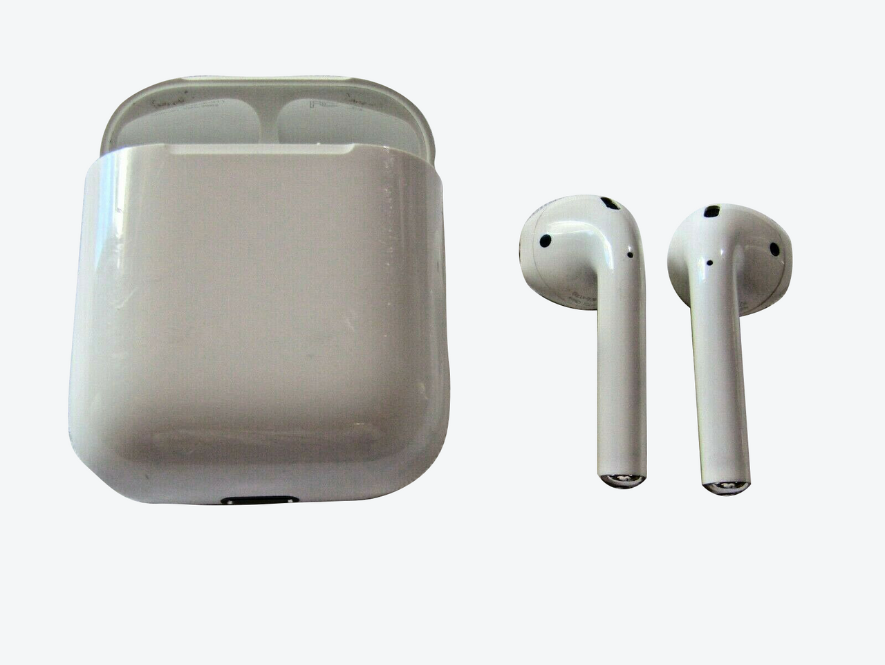 Apple MMEF2AM/A Airpods Bluetooth Headphones With Charging Case White VG