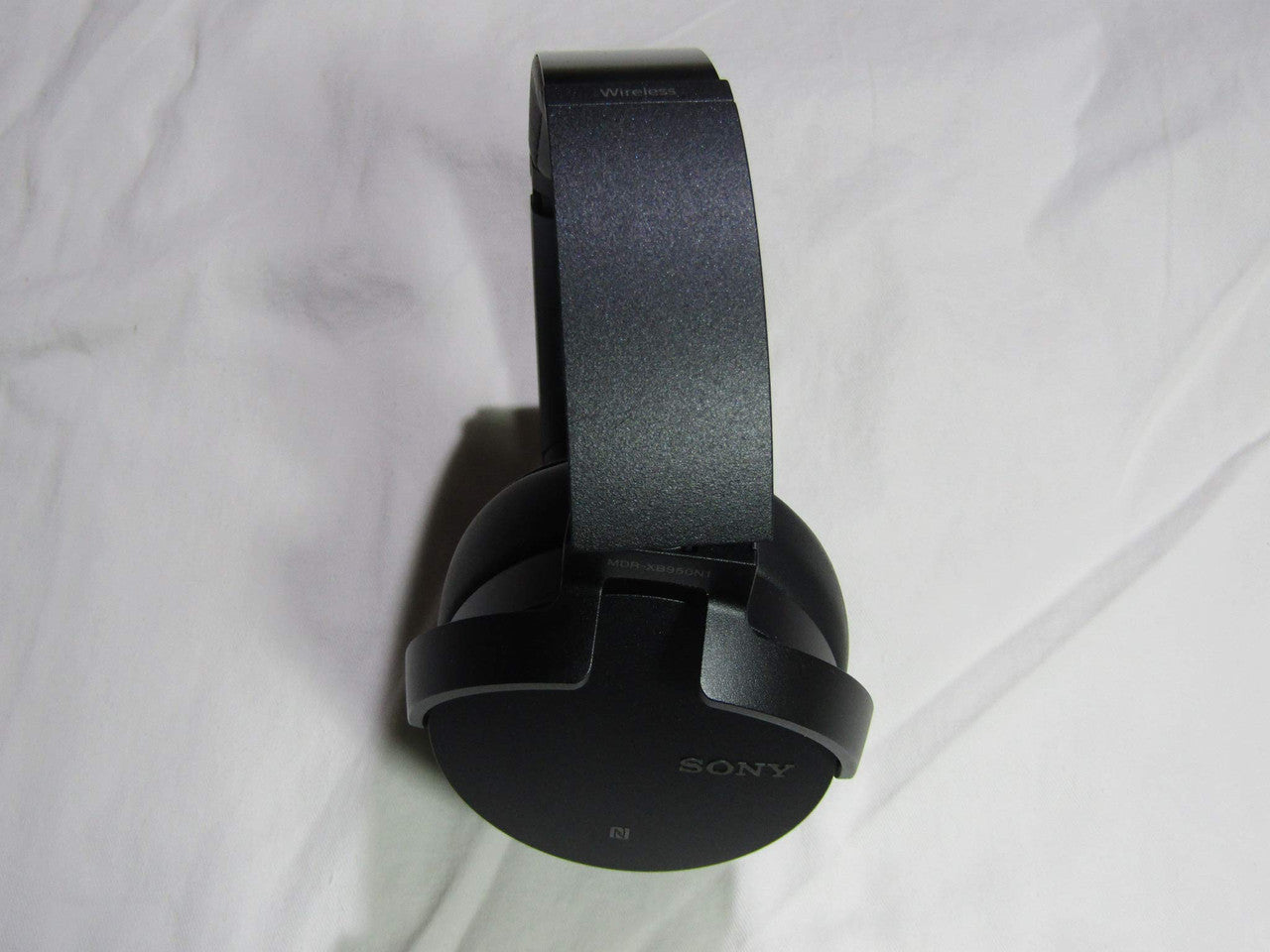 Sony XB950N1 Extra Bass Wireless Noise Canceling Headphones, Black VG