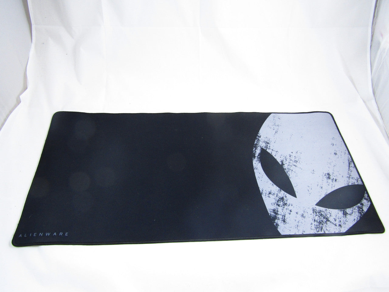 Mobile Edge Alienware TACTX XL Gaming MSE MAT PAD AWGMP1 Black LN