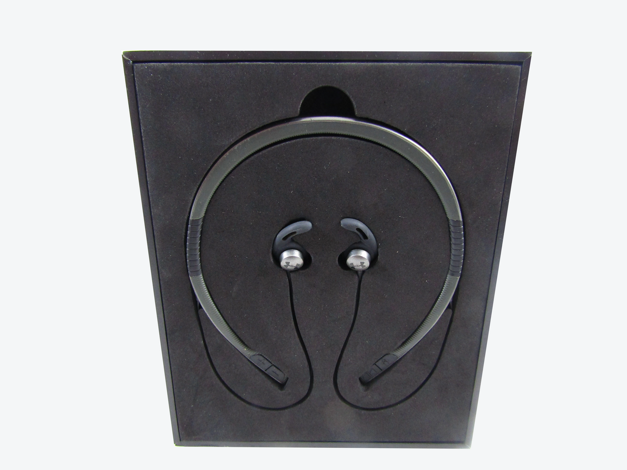 JBL Under Armour Sport Flex Wireless In-Ear Behind-the-Neck Headphones Gray VG