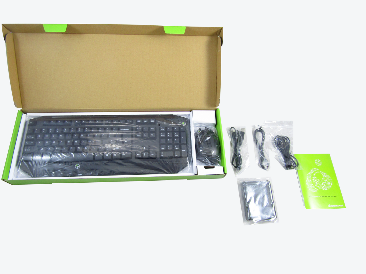 IOGEAR KeyMander Wireless Keyboard and Mouse Adapter Bundle for Xbox One, PS4, PS3, Xbox 360 (GE1337PKIT) LN