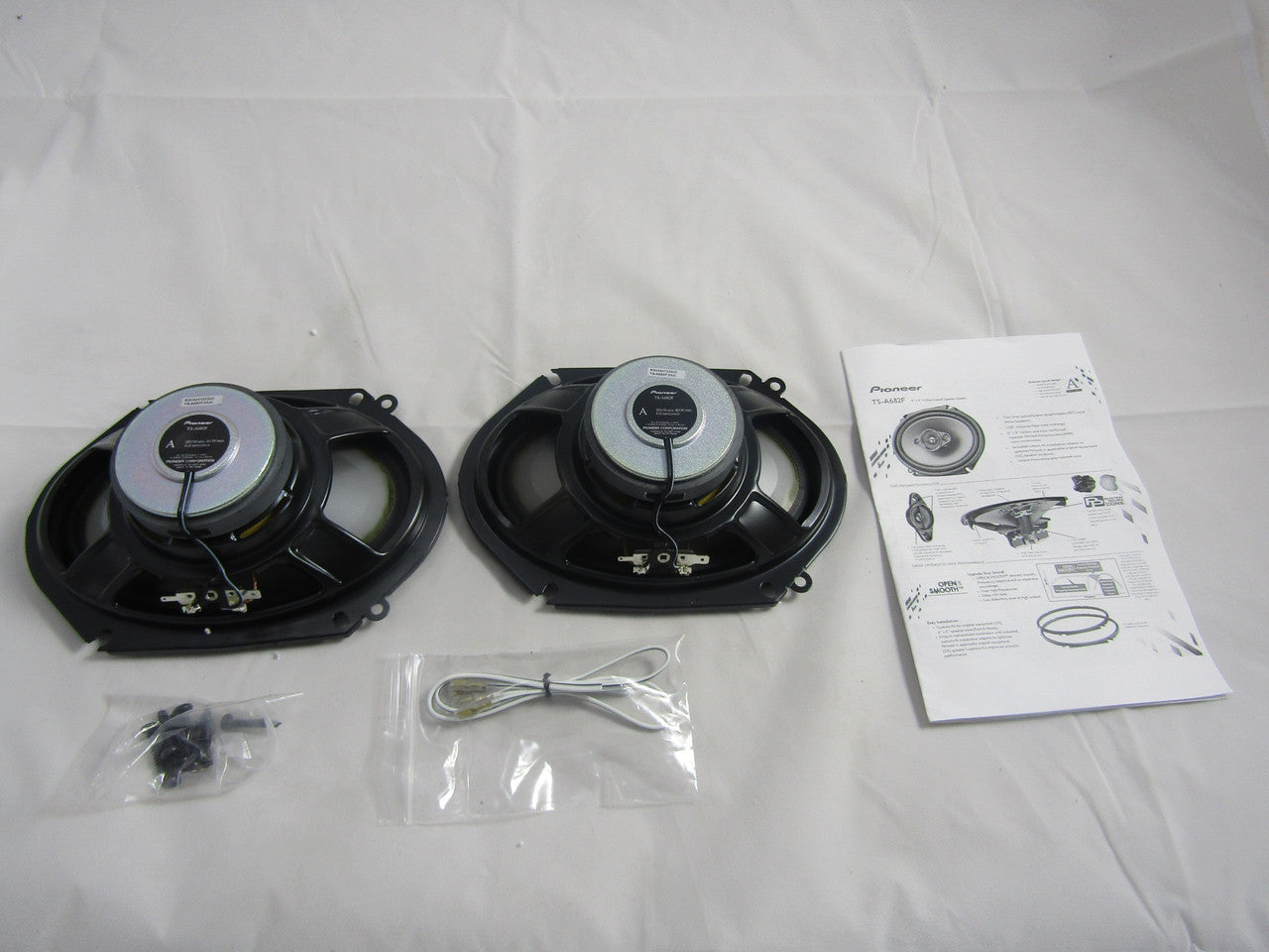 Pioneer TS-A682F 6" x 8" 4-Way Speakers LN