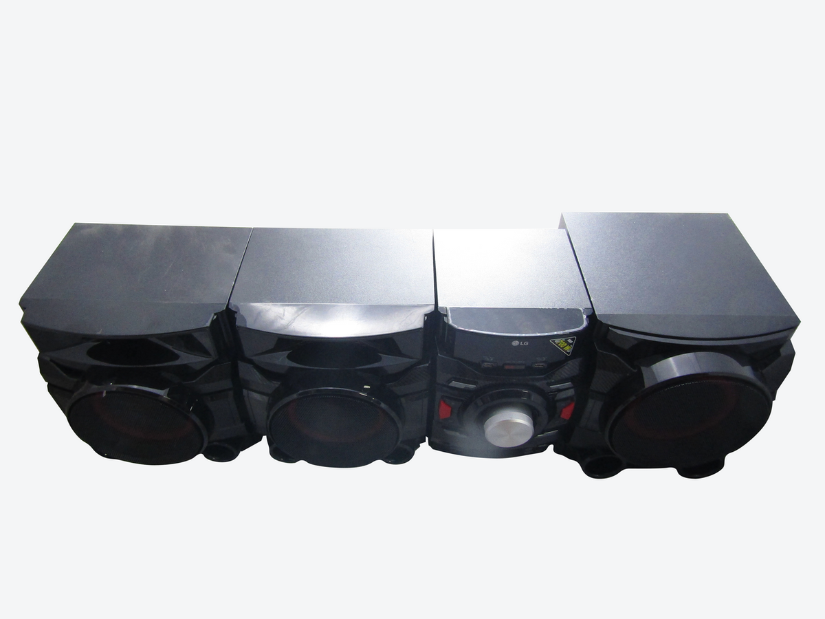 LG CM4550 700W 2.1ch Mini Shelf System with Built-in Subwoofer and Bluetooth VG
