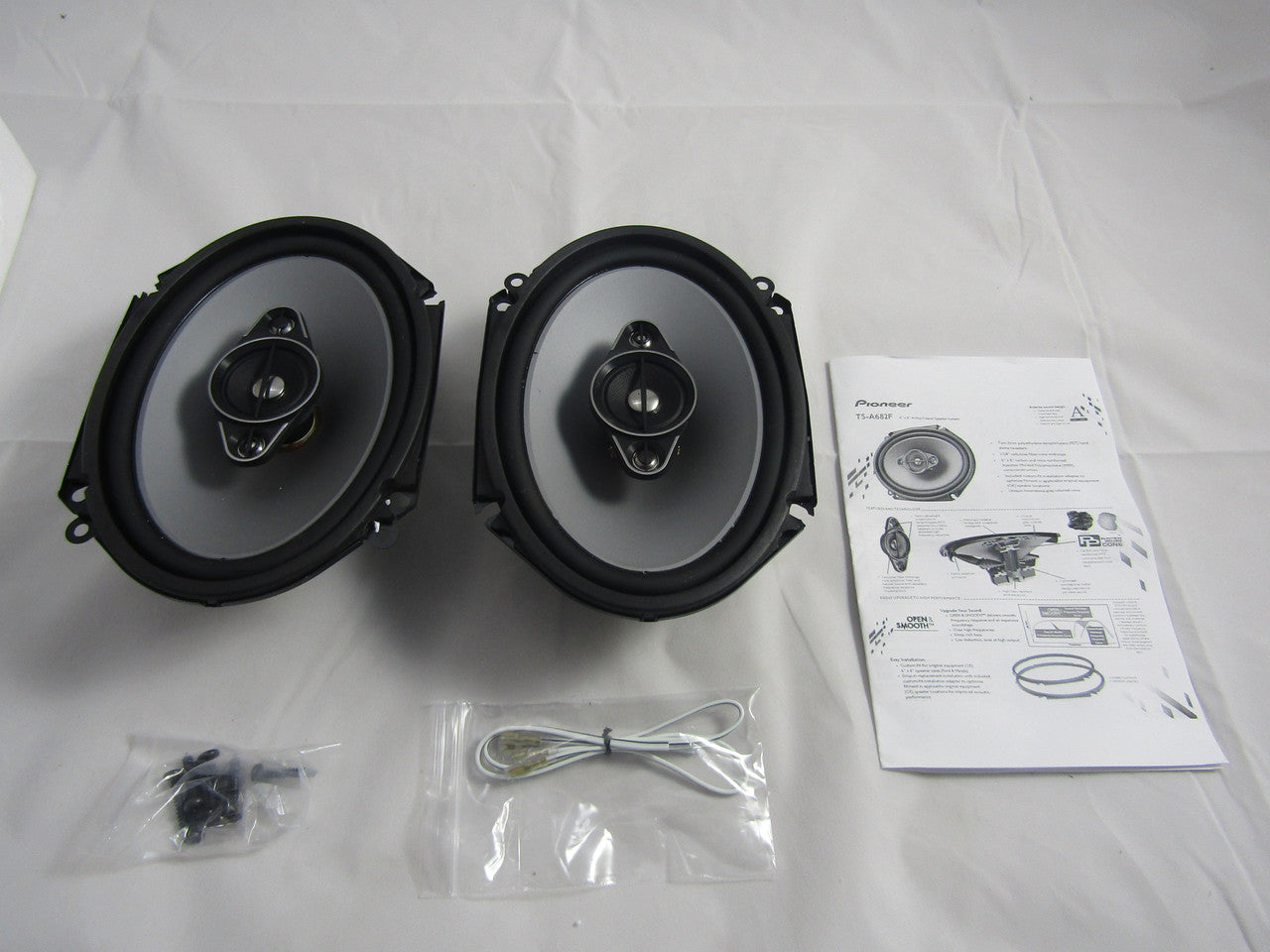 Pioneer TS-A682F 6" x 8" 4-Way Speakers LN