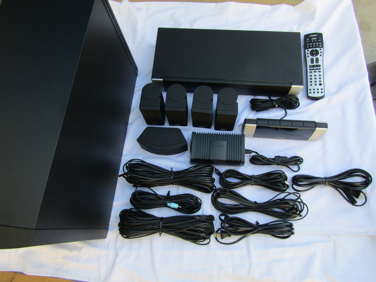 Bose Lifestyle V30 Home Theater System - Black VG