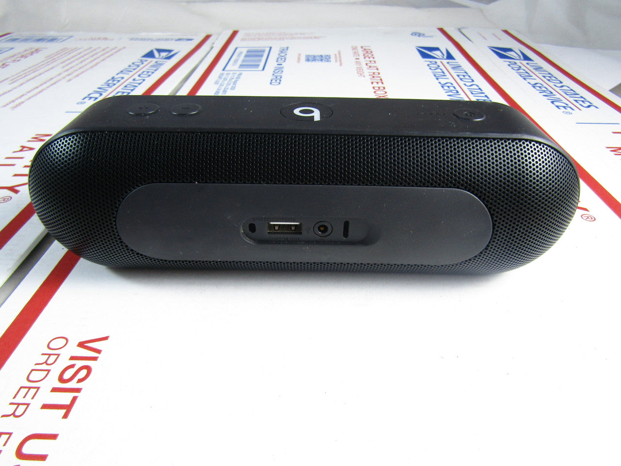 Beats Pill Plus Portable Wireless Speaker - A1680 Black AC