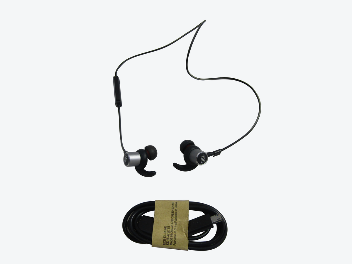 JBL Reflect Mini 2 Wireless in-Ear Sport Headphones with Three-Button Remote and Microphone - Black VG